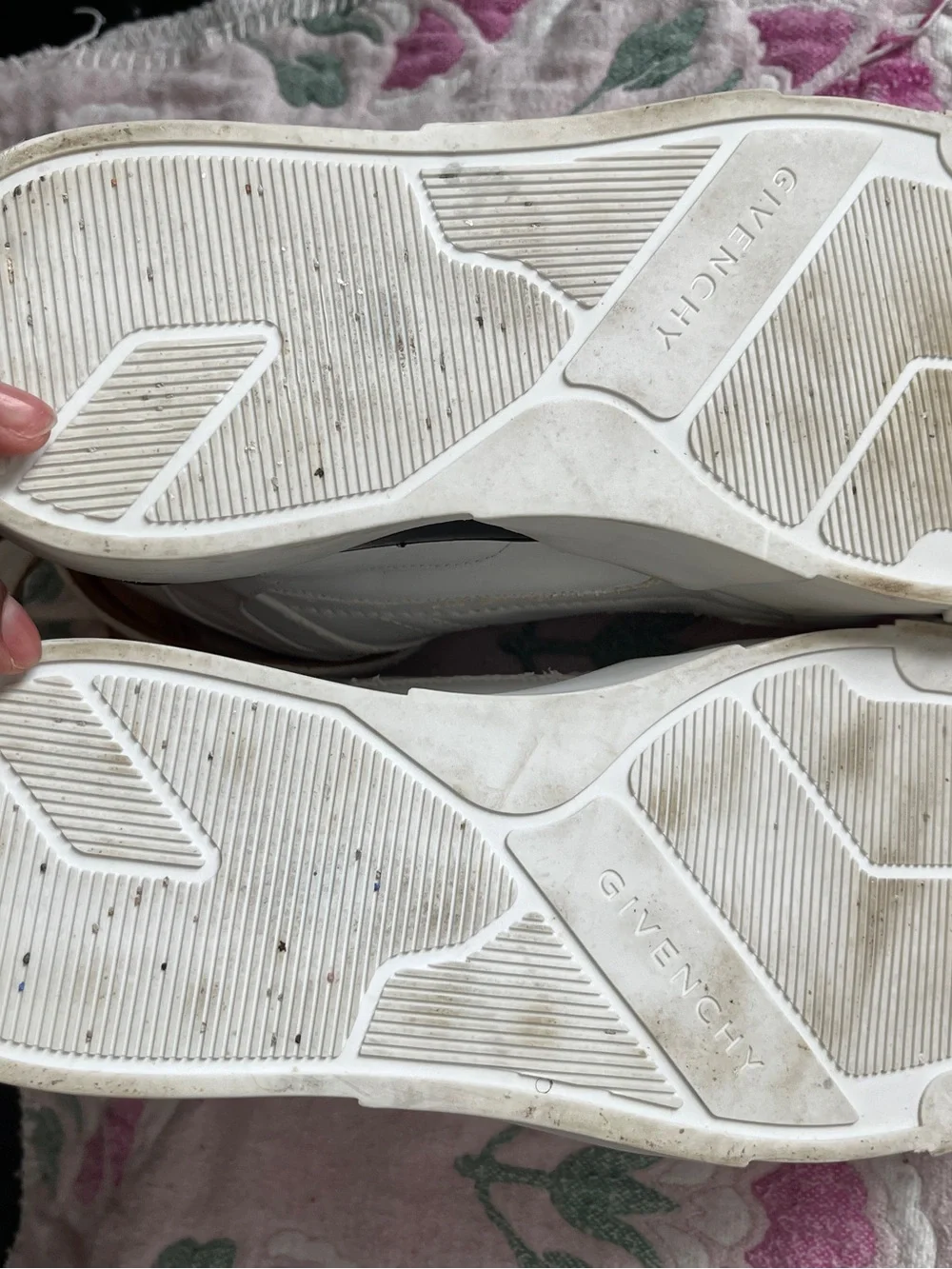 GIVENCHY TYSON High Top Sneakers (FLAWS)